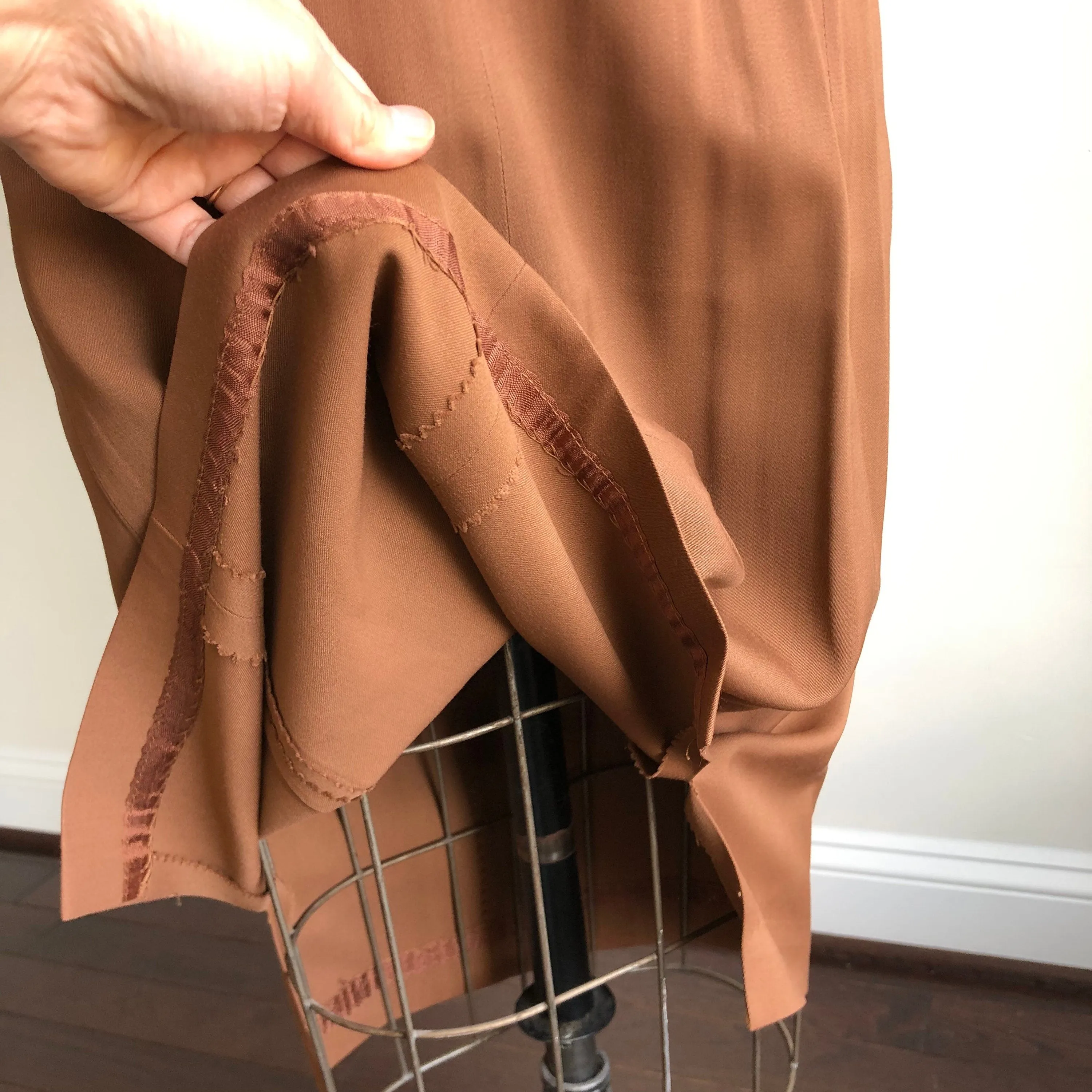 1940s Van Houten Terracotta Brown Suit Fantastic Tailoring SMALL